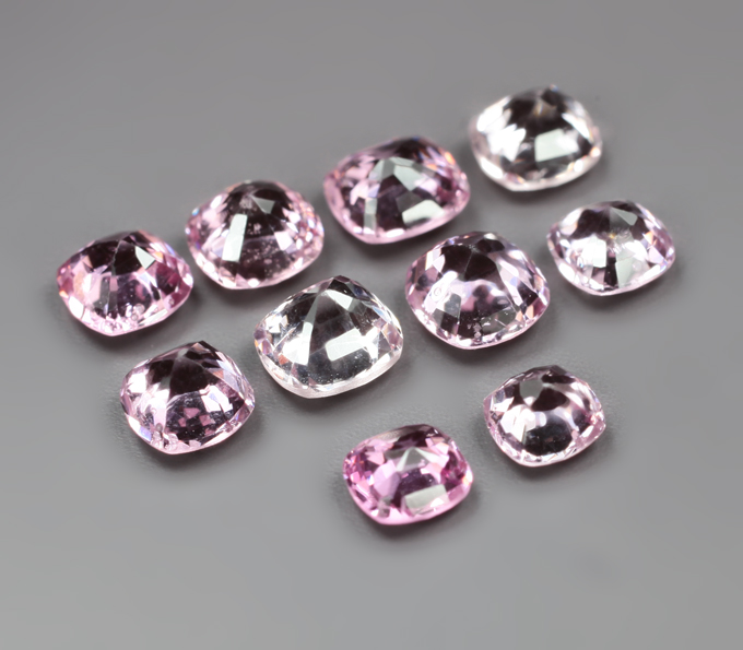 Набор из 10 шпинелей 3,04 карата