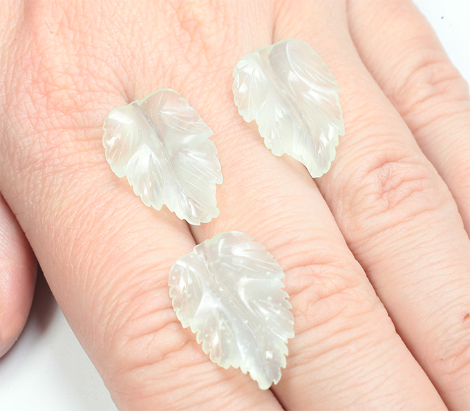 Крупный набор резного нефрита 17,68 карата