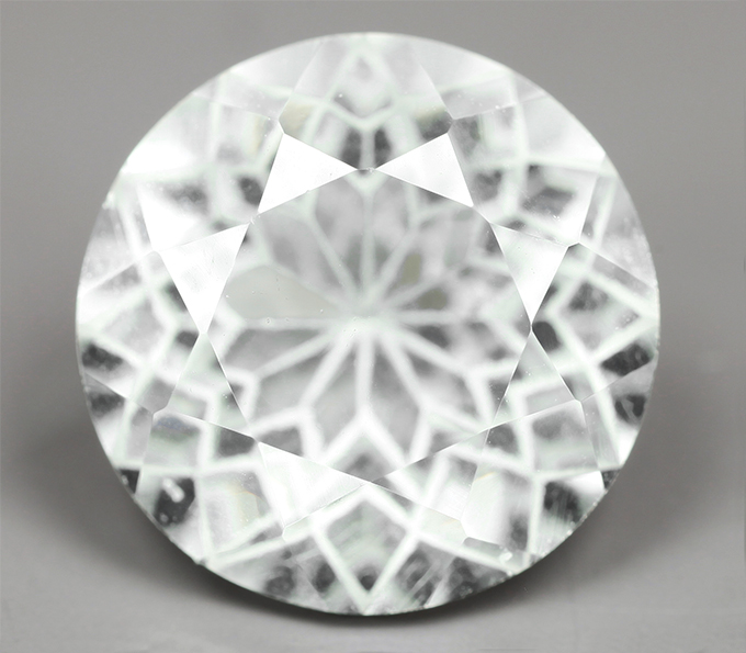 Чистейший гошенит специальной огранки 4,73 карата