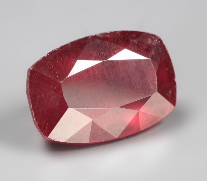 Редкий цвет! Родолит гранат 3,76 карата