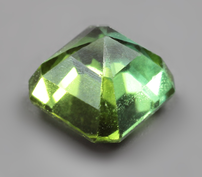 Open color grade! Полихромный турмалин 0,93 карата