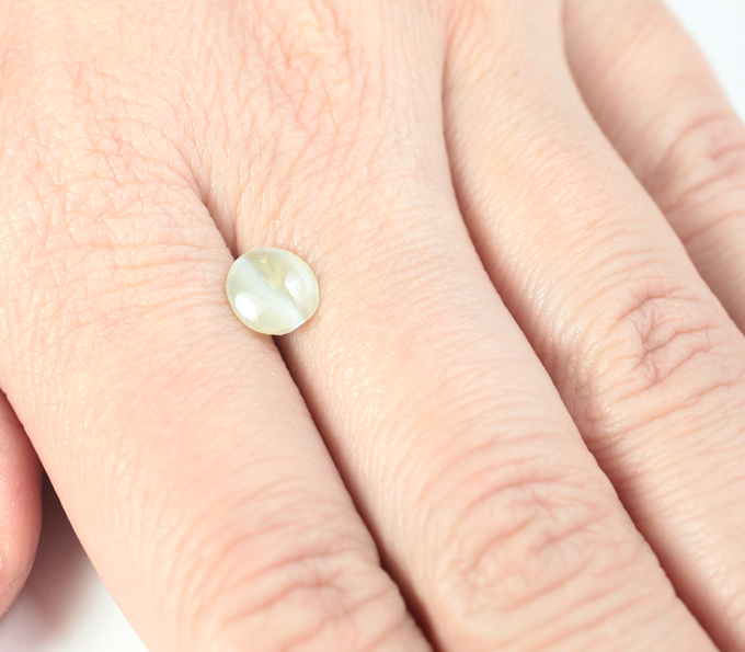 Хризоберилл с эффектом кошачьего глаза 1,19 карата