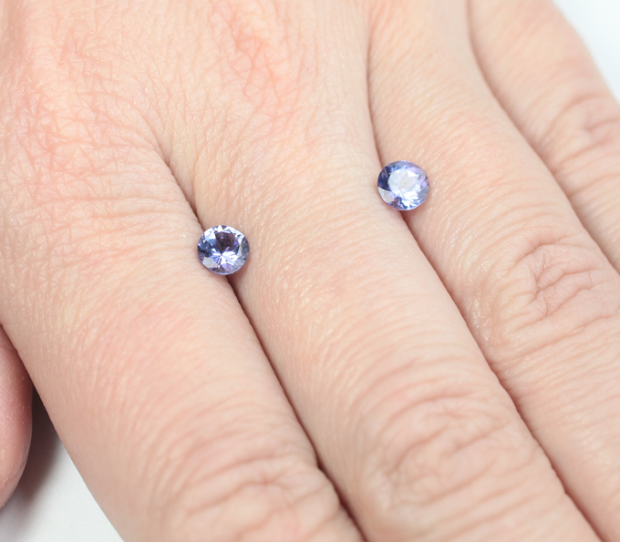 Пара танзанитов 1,04 карата