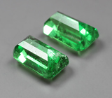 Редкая пара «неоновых» цаворитов 1,81 карата