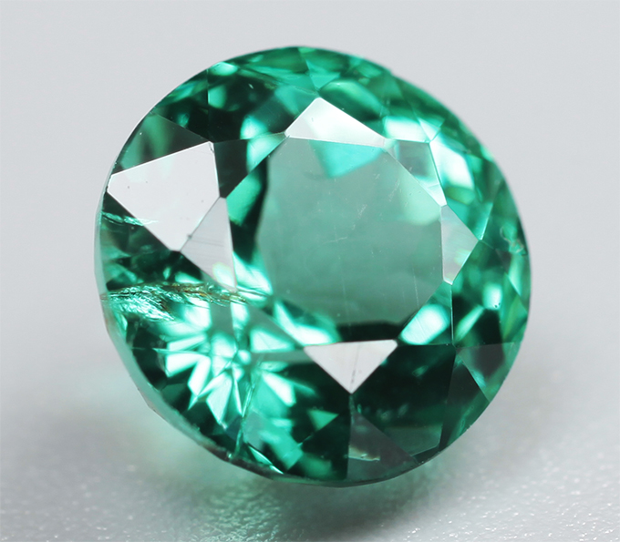 Голубовато-зеленый «неоновый» апатит 1,44 карата