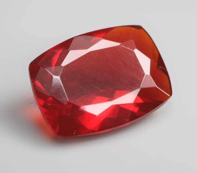 Мексиканский ограненный «огненный» опал 1,39 карата