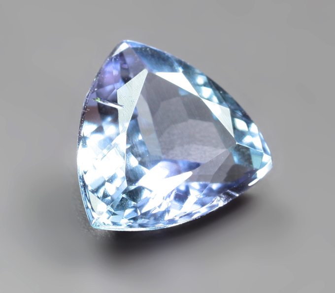 Полихромный цоизит 1,36 карата