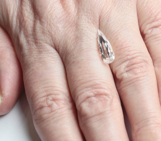 Данбурит 2,81 карата