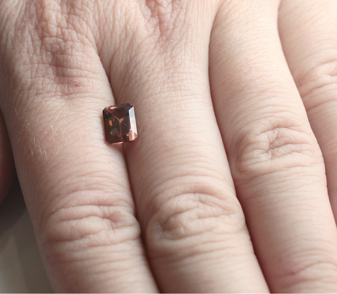 Оранжевый циркон 2,51 карата