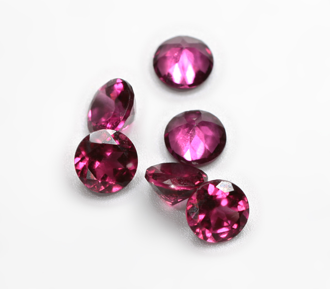 Крупный набор из 6 родолитов высокой чистоты 5,97 карата