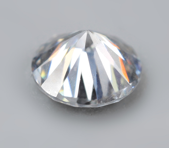 Топовая огранка! Бесцветный муассанит 0,76 карата