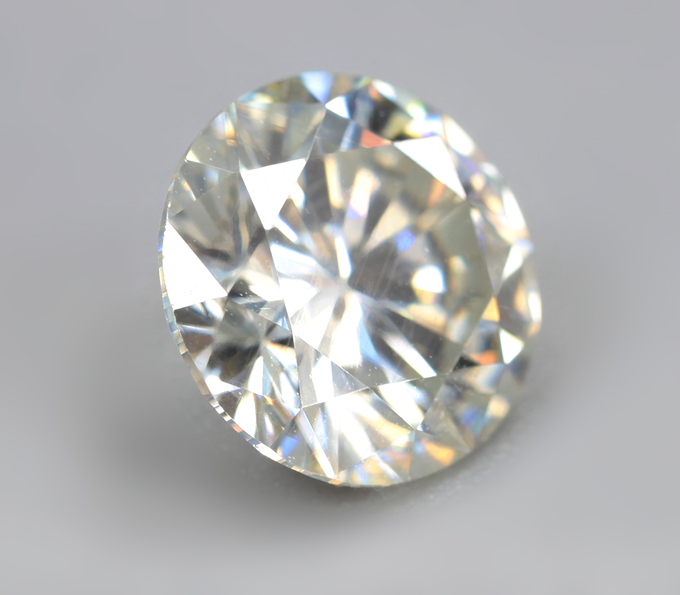Топовая огранка! Бесцветный муассанит 1,42 карата