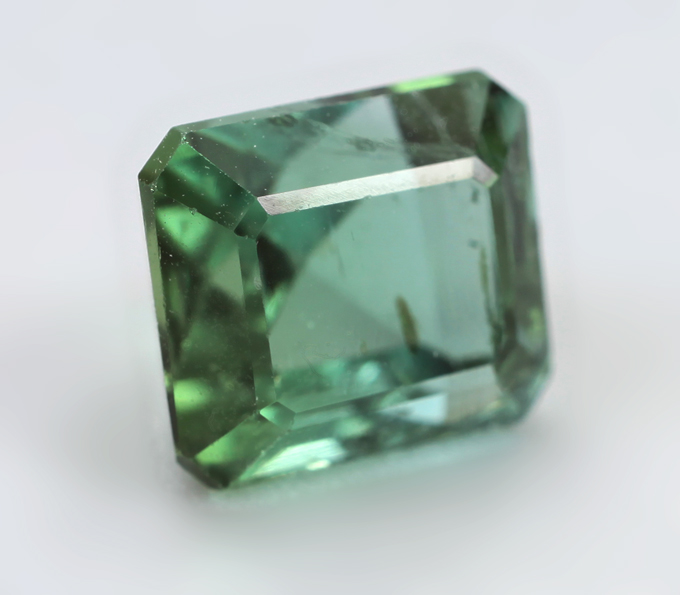 Синевато-зеленый турмалин 2,63 карата