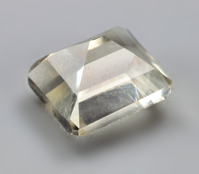 Орегонский солнечный камень высокой чистоты 1,64 карата