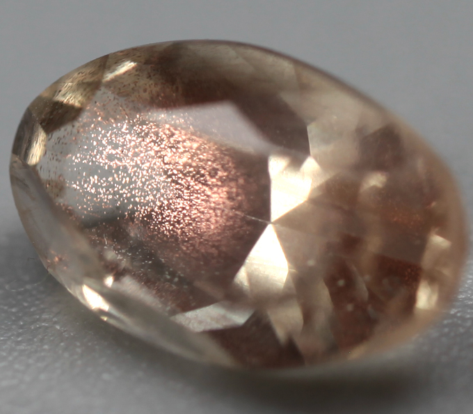 Орегонский солнечный камень 1,26 карата! Эффект Шиллера