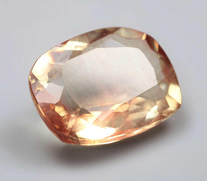 Андезин высокой чистоты 2,56 карата