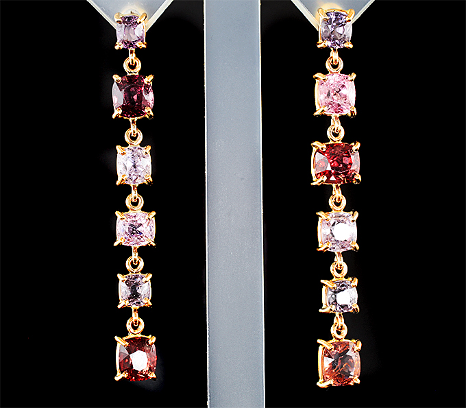 Комплект с разноцветными шпинелями 11,44 карата