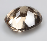 Желтый скаполит со сменой цвета 2,62 карата