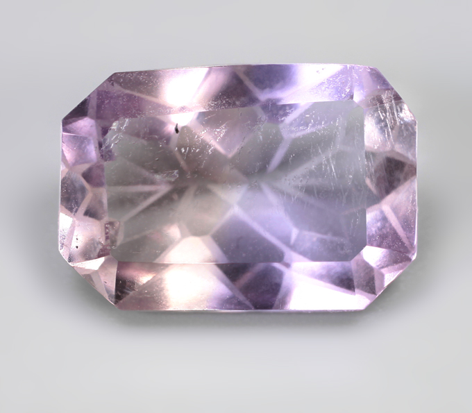 Аметрин авторской огранки 6,79 карата