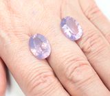 Пара чистейших лавандовых аметистов лазерной огранки 11,12 карата