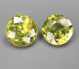 Пара желтовато-зеленых сфенов 2,24 карата