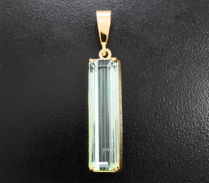 Золото Кулон с крупным зеленым турмалином 14,52 карата