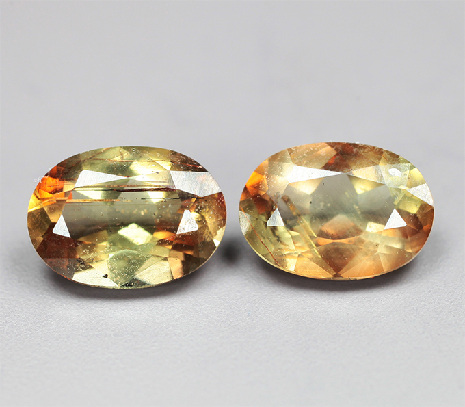 Пара андалузитов 1,49 карата