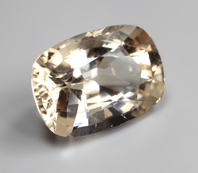 Крупный гелиодор 16,04 карата