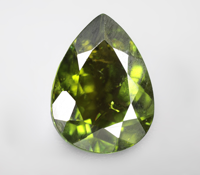 Желтовато-зеленый турмалин 5,06 карата