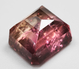 Крупный полихромный турмалин 8,68 карата