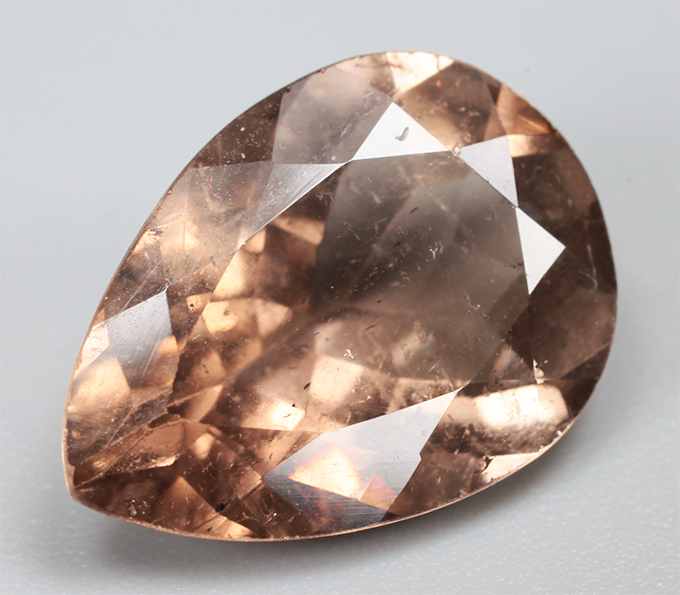 Оранжевато-желтый турмалин 4,28 карата