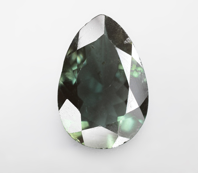 Голубовато-зеленый турмалин 3,24 карата