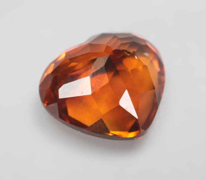 Цитрин мадейра эффектной огранки 2,93 карата