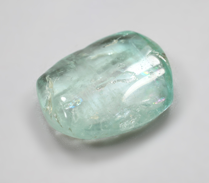 Уральский голубовато-зеленый берилл 12,43 карата