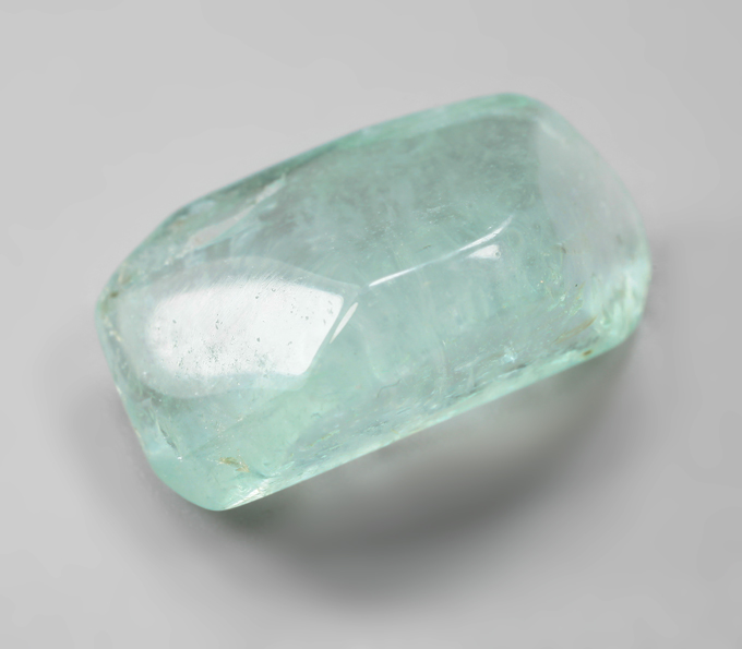 Уральский голубовато-зеленый берилл 19,08 карата