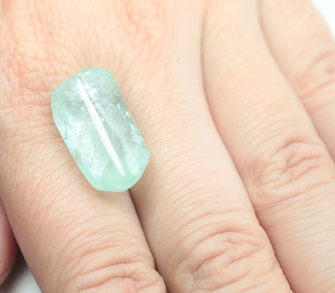 Уральский голубовато-зеленый берилл 19,08 карата