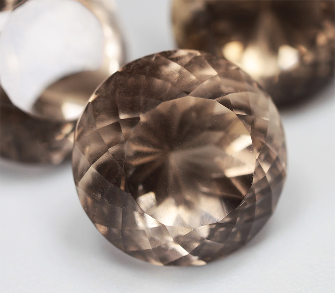 Набор чистейшего дымчатого кварца португальской огранки 26,6 карата