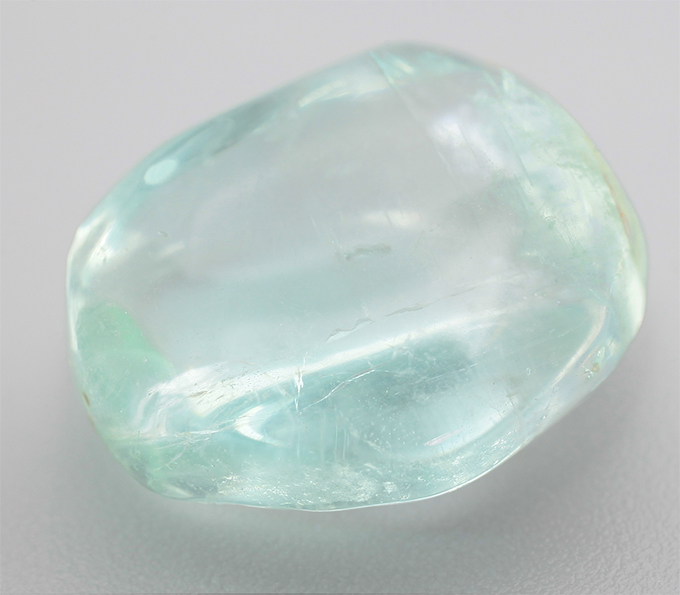 Уральский голубовато-зеленый берилл 8,01 карата