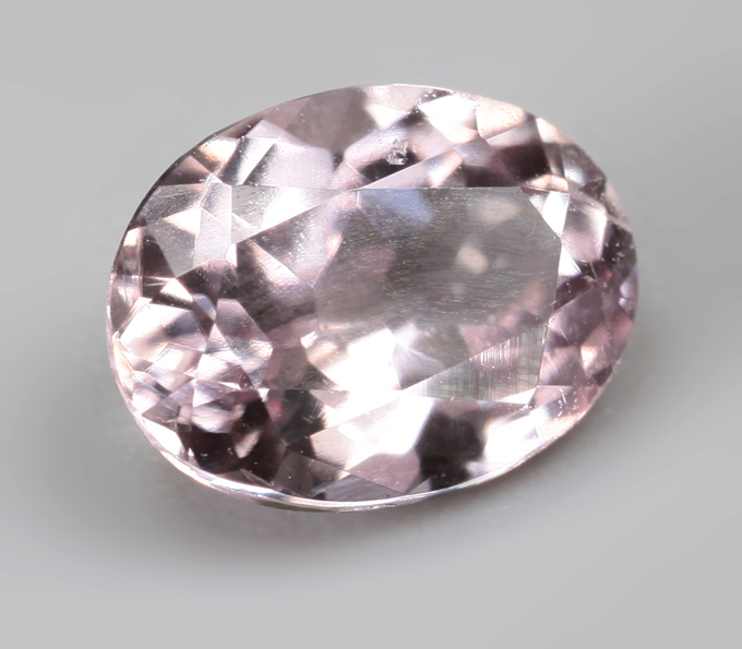 Зултанит 0,99 карата