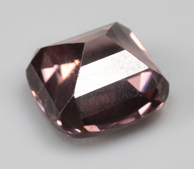 Чистейший падпараджа циркон 3,11 карата