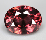 Чистейший оранжевато-красный циркон 4,01 карата