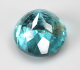 "Неоновый" апатит 2,2 карата