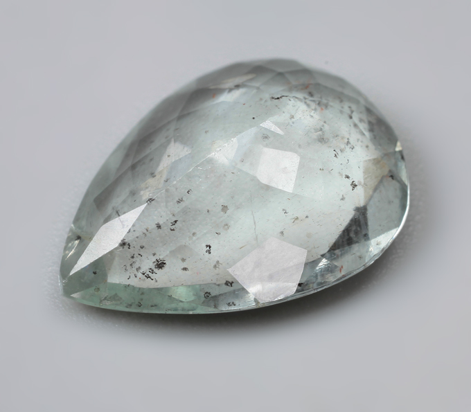 Голубовато-зеленый берилл 3,79 карата