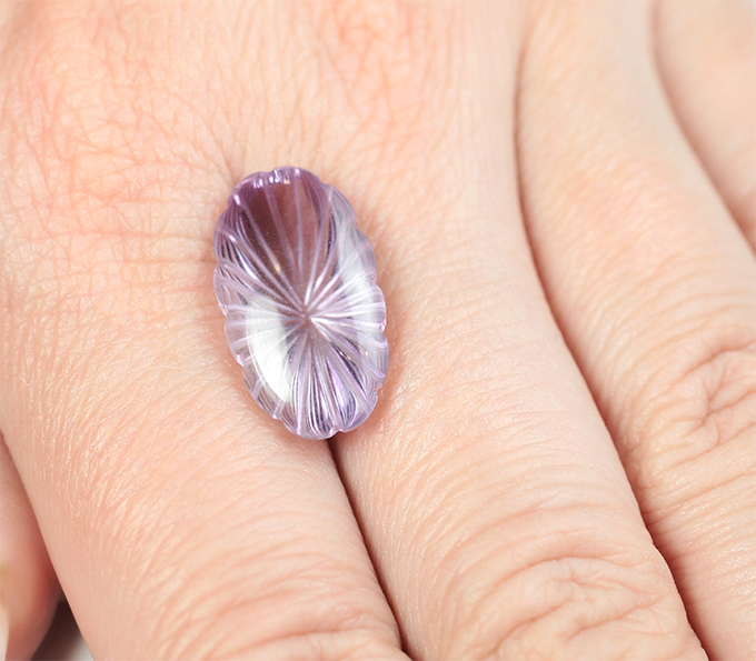 Чистейший резной аметист 10,99 карата