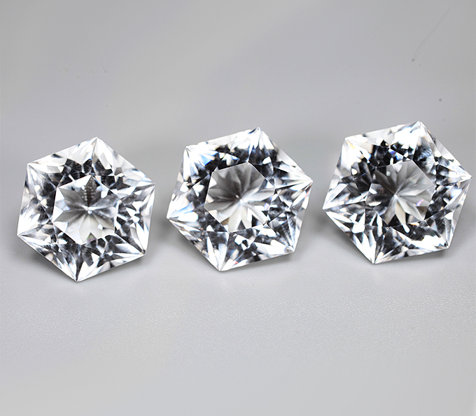 Топовая огранка! Крупный набор чистейшего бесцветного кварца 61,7 карата