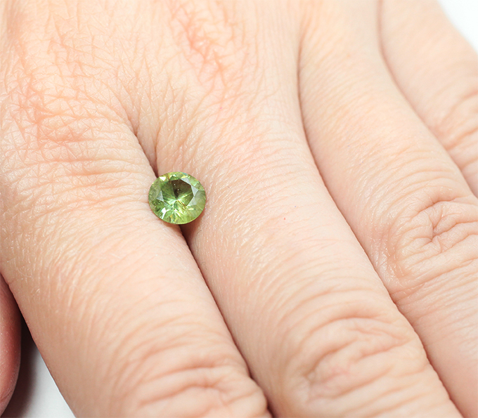 Уральский демантоид 1,27 карата