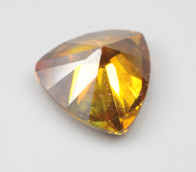 Ярко-желтый сфалерит 1,18 карата