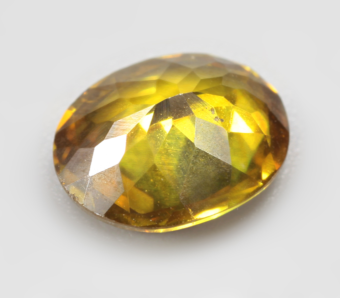 Зеленовато-желтый сфалерит 1,56 карата