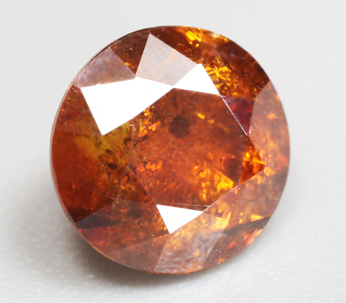 Насыщенный оранжевато-желтый сфалерит 1,47 карата