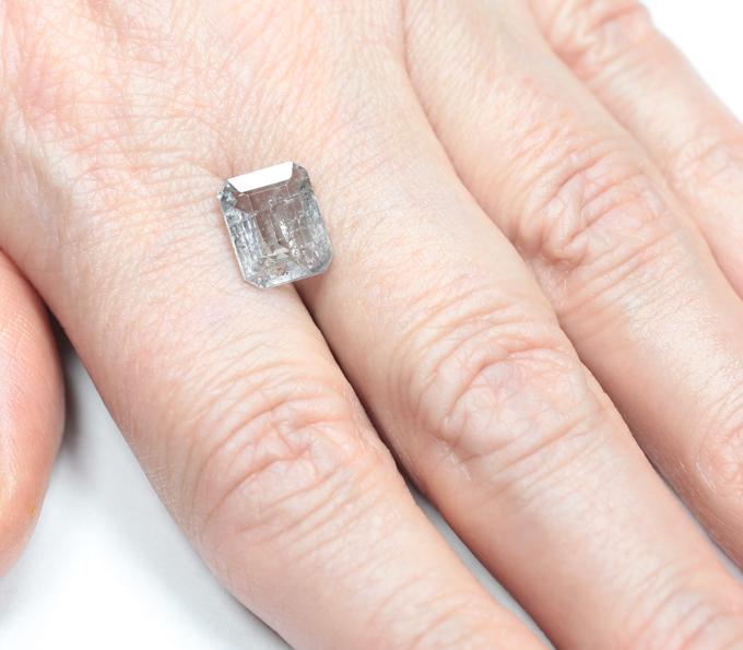 Голубовато-зеленый турмалин 3,82 карата